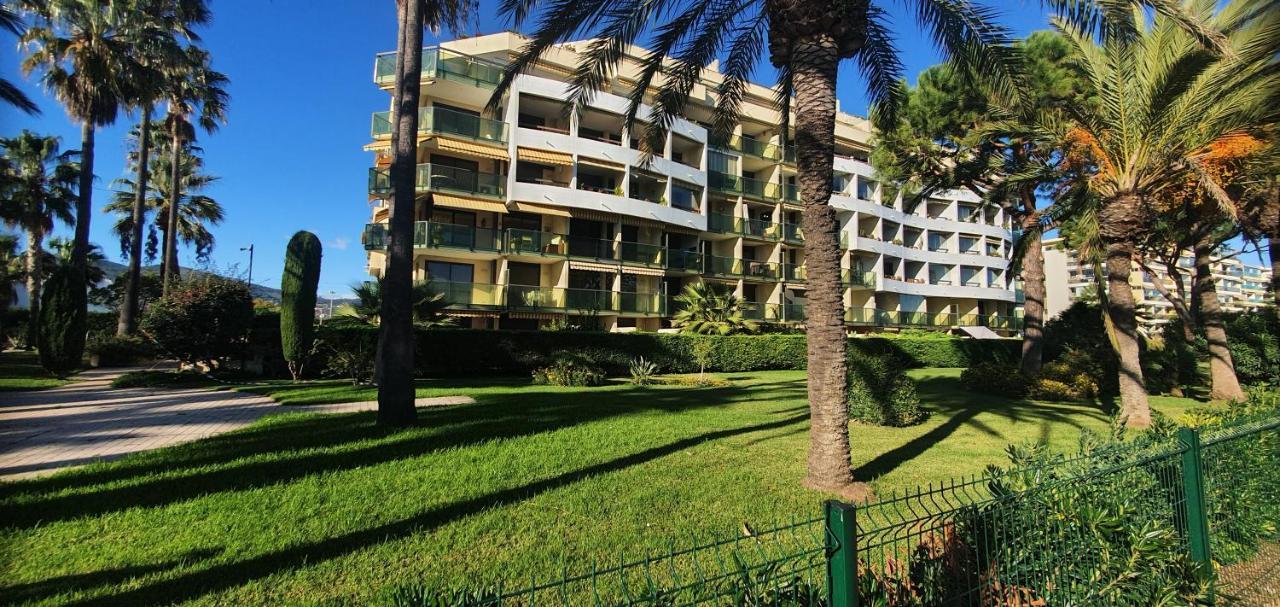 Residence Egee Канны Экстерьер фото