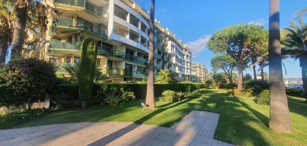 Residence Egee Канны Экстерьер фото